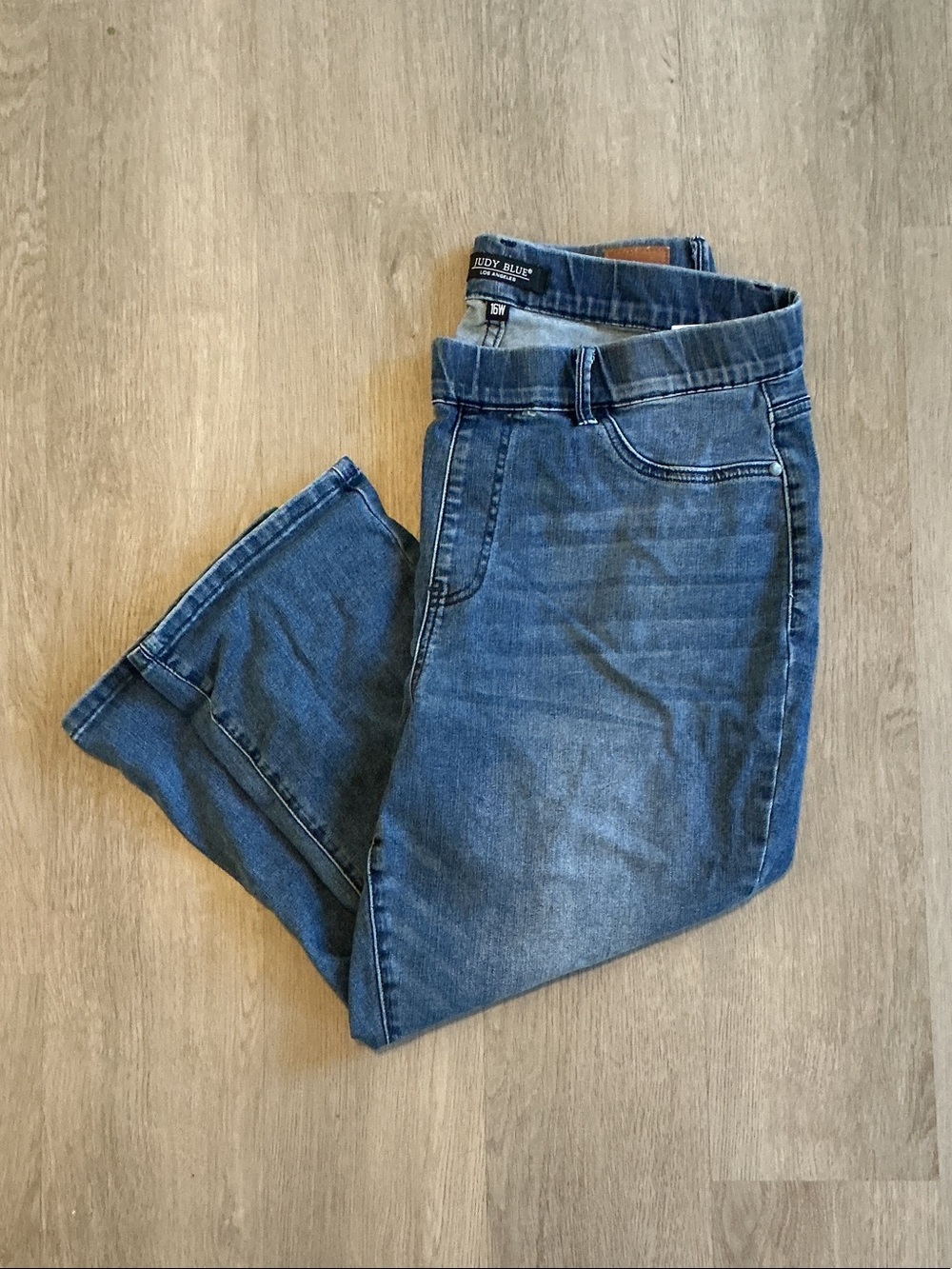 Judy Blue Dark Blue Capri Length Jeans